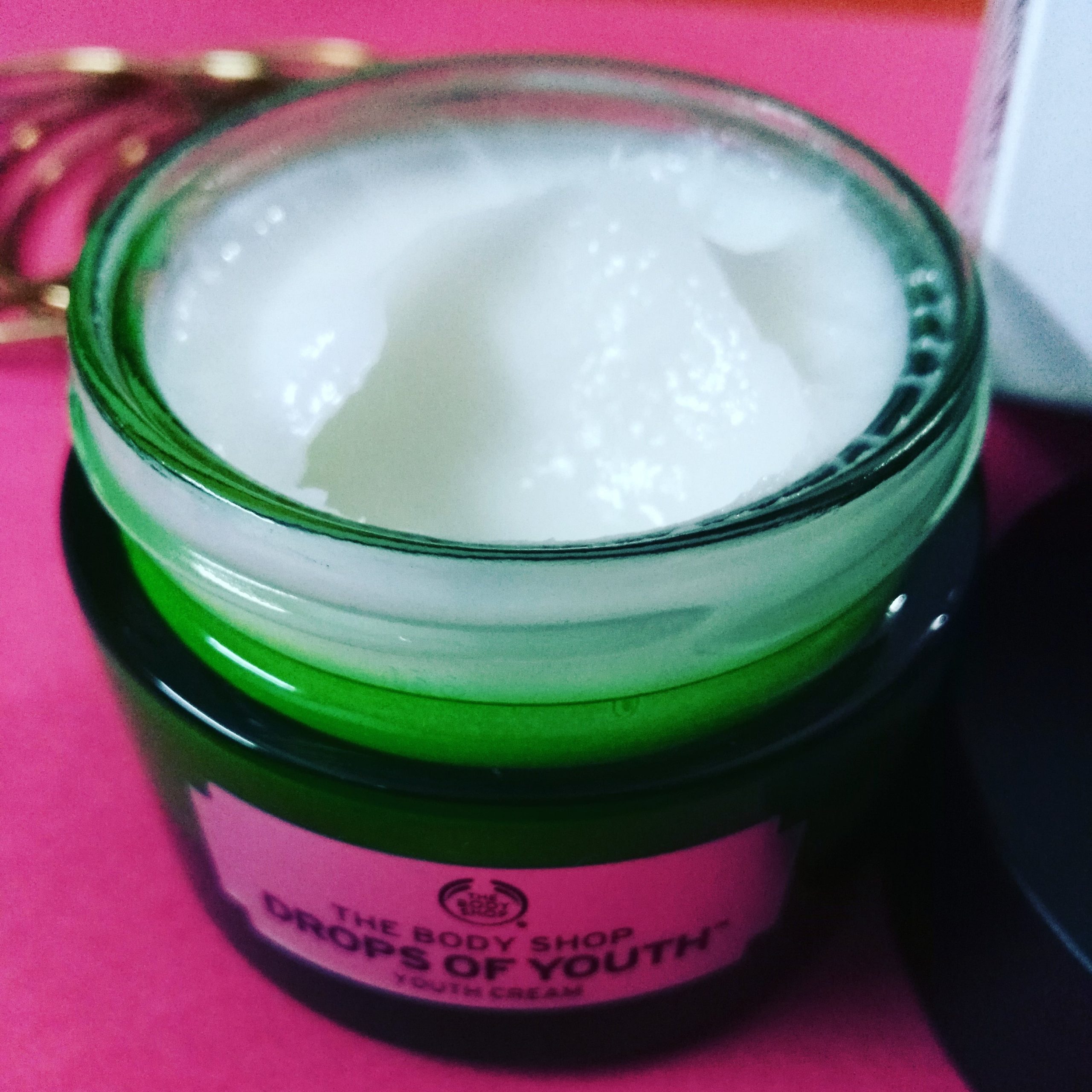 the body shop drops of youth cream review